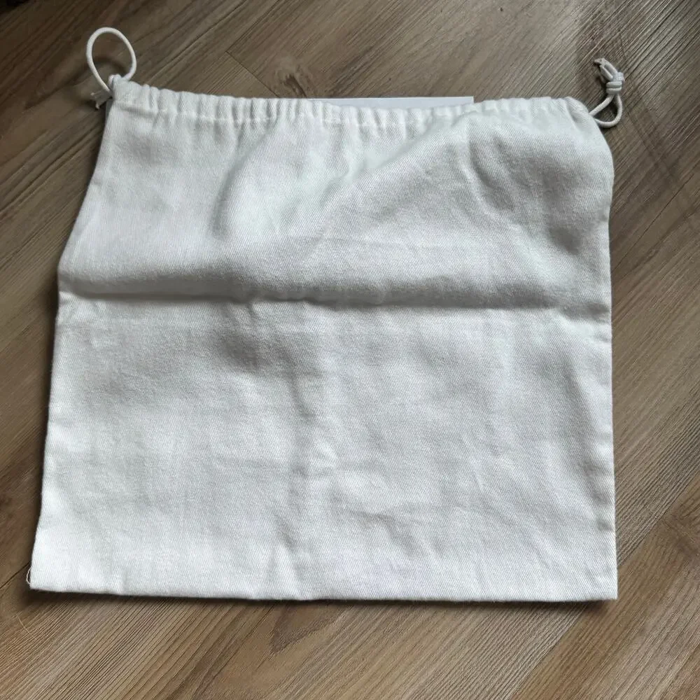 Versace Off White Quilted Leather La Medusa Gold Chain Clutch